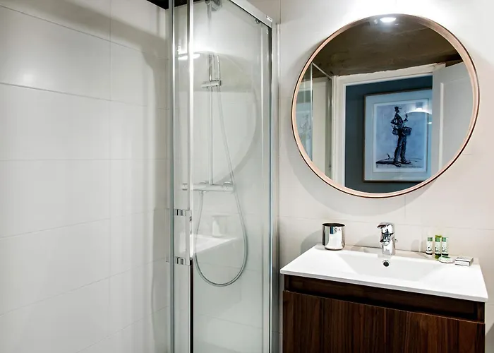 La Maison Blanche Du 10honfleur * Honfleur